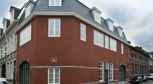 Innova Housing, Забронировать Отель Отели Маастрихт с парковкой, рядом с Bonbonniere, Парковка