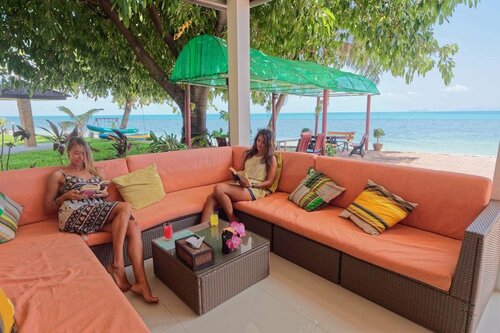 Health Oasis Resort, Забронировать Курортный отель Отели Сурат Тхани с парковкой, Парковка