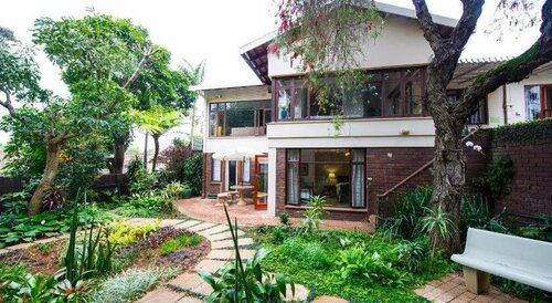 Oliveroom Self Catering and B&B, Забронировать Отель «постель и завтрак» Дурбан Квазулу-Наталь, рядом с Elizabeth Sneddon Theatre