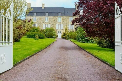 Chateau La Cour, Book Hotel Culey-le-Patry Normandy