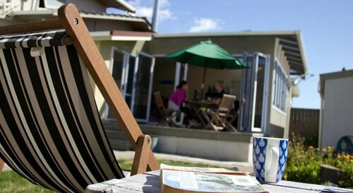 Almond House Backpackers, Забронировать Отель Нельсон Nelson Region, рядом с Trafalgar Park