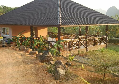 Khao Sok Hill Top Resort, Забронировать Курортный отель Отели Сурат Тхани с парковкой, Парковка