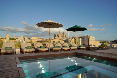Can Bordoy Grand House GL Member of Preferred Hotels & Resorts, Забронировать Отель Отели Пальма-де-Майорка с бассейном, рядом с Церковь Св. Магдалены, Бассейн