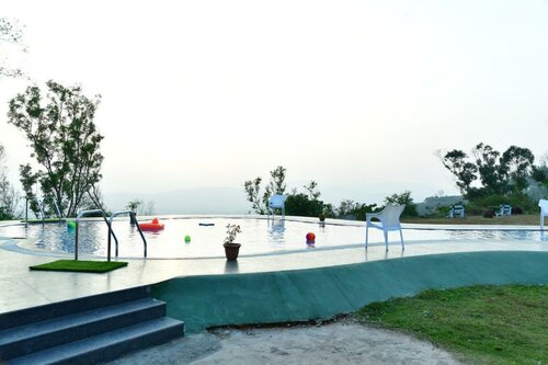 KSTDC Hotel Mayura Valley View Madikeri, Забронировать Отель Отели Coorg с парковкой, Парковка