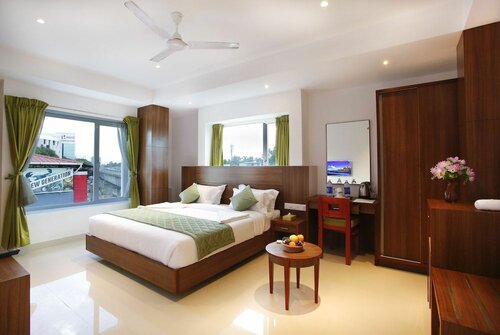 Hotel Navarathna, Забронировать Отель Aluva штат Керала