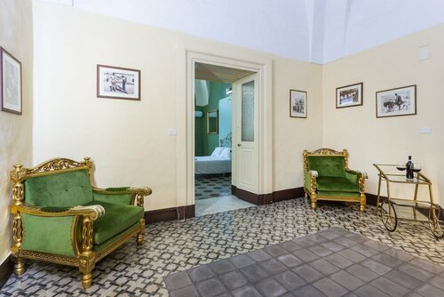 Lets B&B, Prenota Bed & breakfast Hotel a Sicilia con parcheggio, Parcheggio