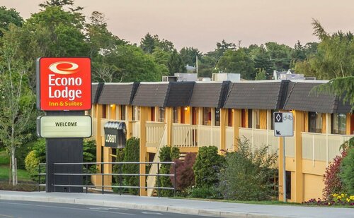 Econo Lodge & Suites, Book Hotel Esquimalt British Columbia