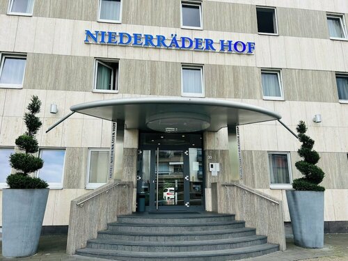 Hotel Niederräder Hof, Забронировать Отель Нидеррад Франкфурт-на-Майне, рядом с Франкфуртский гольф-клуб
