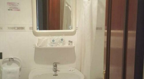 Hotel La Bilbaina, Book Hotel Hotels in Vitoria with Parking, Parking