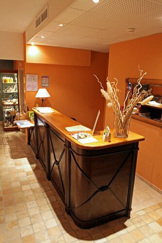 Hotel Restaurant Le Gardon - Pont du Gard, Réserver Hôtel Hôtels à Gard avec parking, Parking