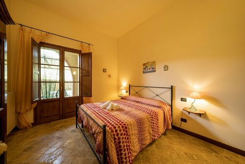 Agriturismo Due Ponti, Забронировать Фермерский дом Кьянни Тоскана