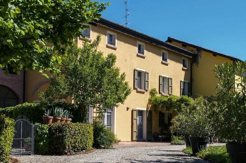 Quattrocolli B&B, Prenota Bed & breakfast Quattro Castella Emilia-Romagna