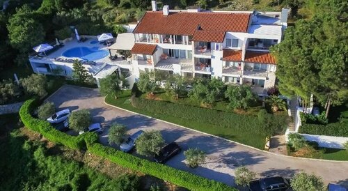 Hotel Villa Annette, Varaa Hotelli Rabac Riviera Rabac, lähellä Rabac Bus Stop