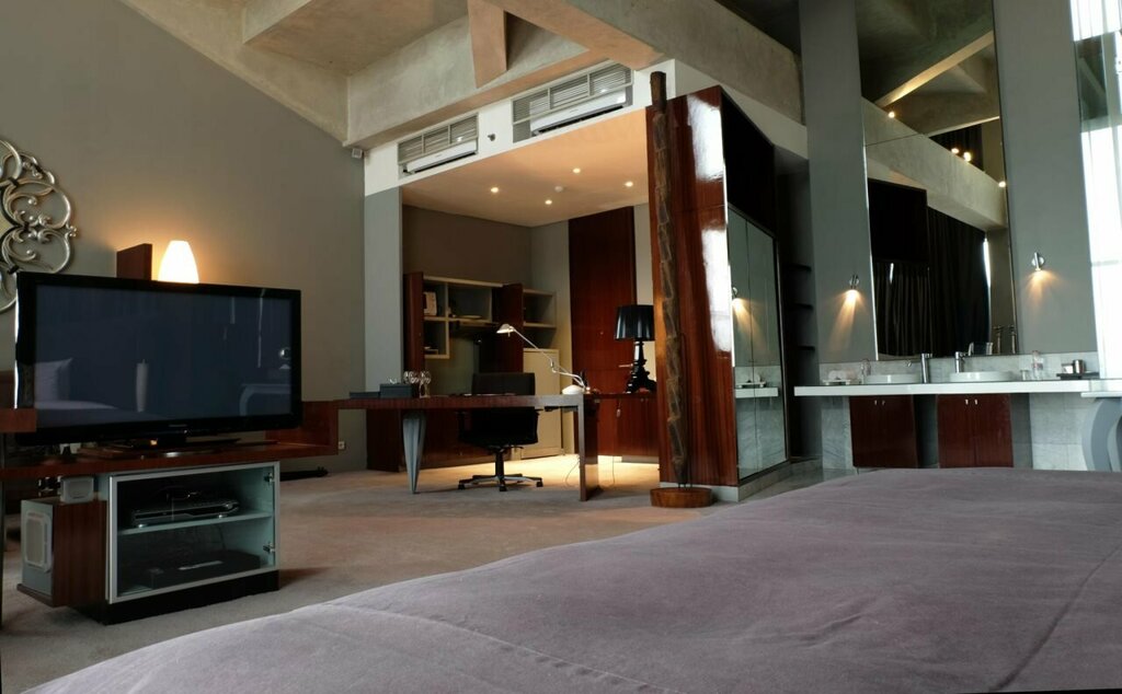 Icon Hotel