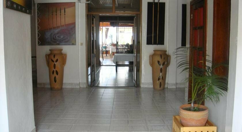 Okapi Hotel