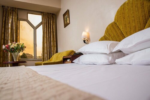 Hotel Pegasus Crown, Varaa Hotelli Meghalaya hotellit, joissa on aamiainen, Aamiainen