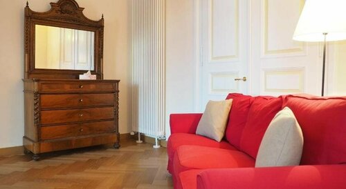 Maloja Palace Apartments, Book Lejlighed Hoteller i Bregaglia Valley med parkering, Parkering