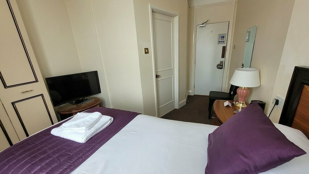 Heathlands Hotel