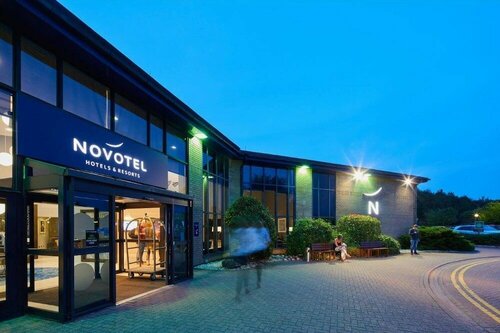 Hilton London Stansted Airport, Rezervați Hotel Hoteluri de afaceri în Merseyside, 4* 5*