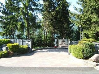 Hotel Empire Resort, Забронировать Курортный отель Изео Озеро Исео, 3* 4*