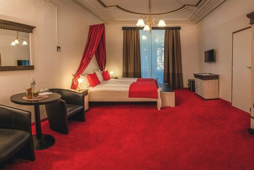 Grand Hotel Bellevue, Забронировать Отель Меран 