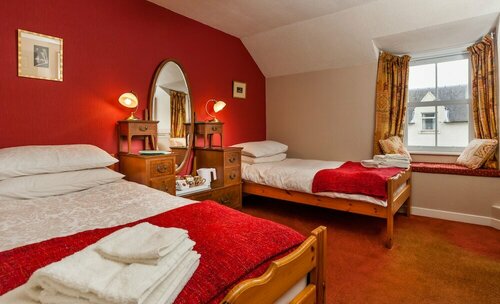 Lochleven B&B Killin, Забронировать Отель «постель и завтрак» Отели Центральной Шотландии с парковкой, Парковка