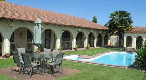 Captains Quarters Motor Inn, Забронировать Мини-отель Отели Кеймбриджа с завтраком, Завтраки