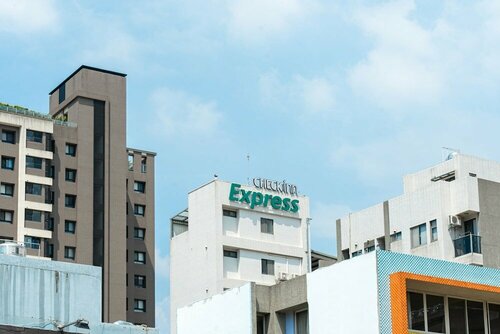 CHECK inn Express Taichung Fuxing Hall 2, Book Hotel Taichung Kina
