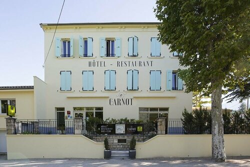 La Petite Auberge, Book Hotel Hoteller i Rhône-Alps med parkering, Parkering