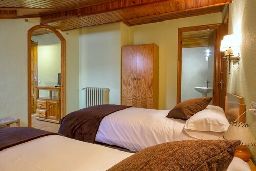 Hotel Farré D'avall, Boek Hotel La Vall de Boi Catalonië