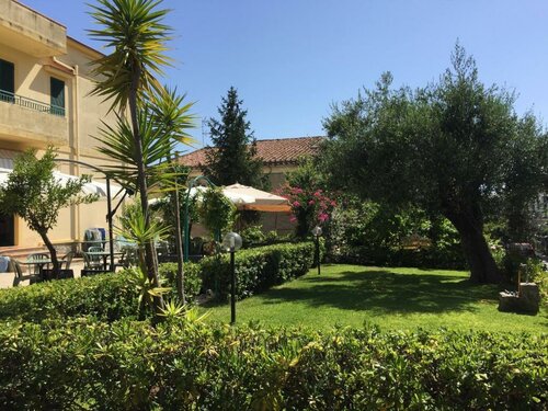 Albergo Marla, Book Hotel Hoteller i Cilento Coast med parkering, Parkering