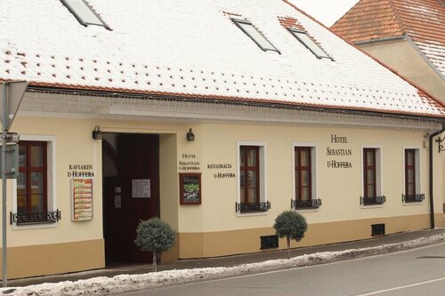 Hotel Sebastian u Hoffera, Забронировать Отель Модра Братиславский край