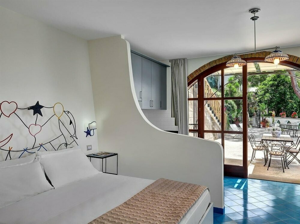 Vera ed il Vervece - Peace and Tranquillity Right Next to the Ocean