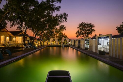 White woods Resort & Spa, Varaa Lomakeskus Morjim SPA-hotellit, SPA