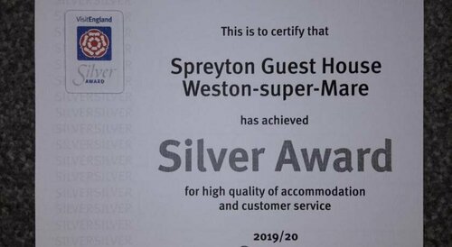 Spreyton Guest House, Boek Pension Hotels in Merseyside met ontbijt, Ontbijt