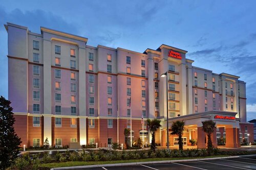 Hampton Inn & Suites Orlando Airport at Gateway Village, Забронировать Отель Орландо Диснейуорлд Орландо