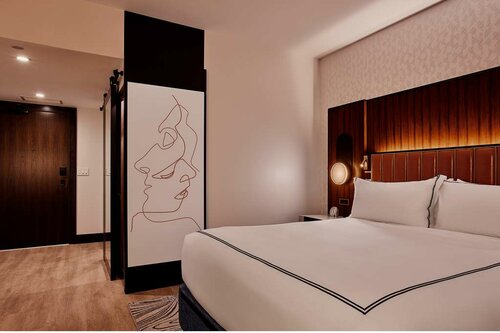 Godfrey Hotel Detroit, Забронировать Отель Детройт Detroit Metropolitan Area, рядом с Казино MotorCity