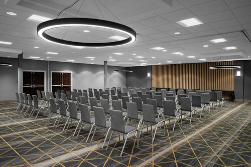 Holiday Inn Hasbrouck Heights-Meadowlands, an IHG Hotel, Buchen Sie Hotel Hasbrouck Heights Meadowlands