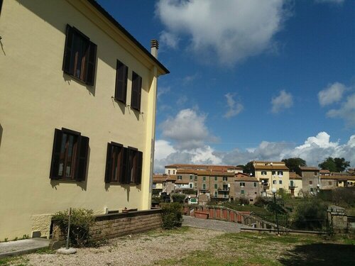 Ostello Ortensi, Rezervați Hostel Hoteluri în Lazio cu parcare, Parcare
