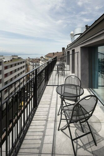 Hotel Lausanne by Fassbind