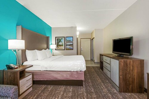 La Quinta by Wyndham Jamestown, Забронировать Отель Джеймстаун Штат Нью-Йорк