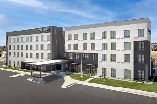 Courtyard by Marriott Fargo, Забронировать Отель Фарго штат Северная Дакота
