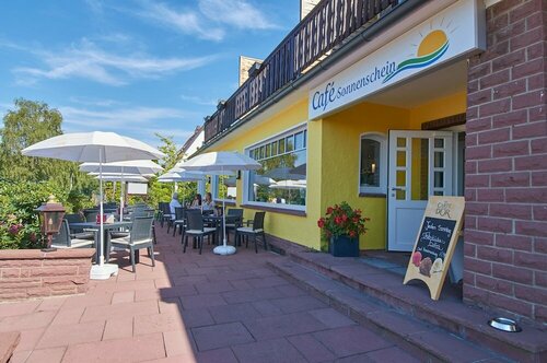 Café Sonnenschein & Pension, Забронировать Гостевой дом Гостевые дома Северного Рейн-Вестфалия, Гостевой дом