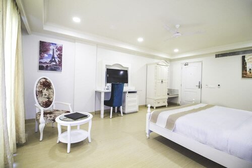 Hotel Magenta, Забронировать Отель Бизнес-отели Джайпура, рядом с Автобусный вокзал Sindhi Camp, 4* 5*