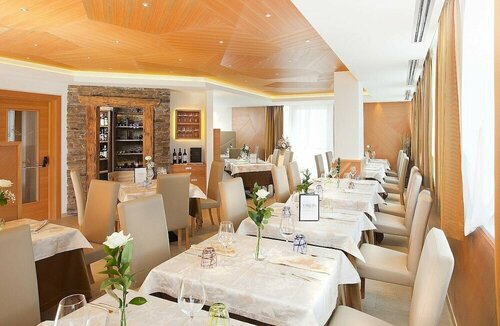 Viridis Hotel, Забронировать Отель Отели Val di Non 3 звезды, 3*