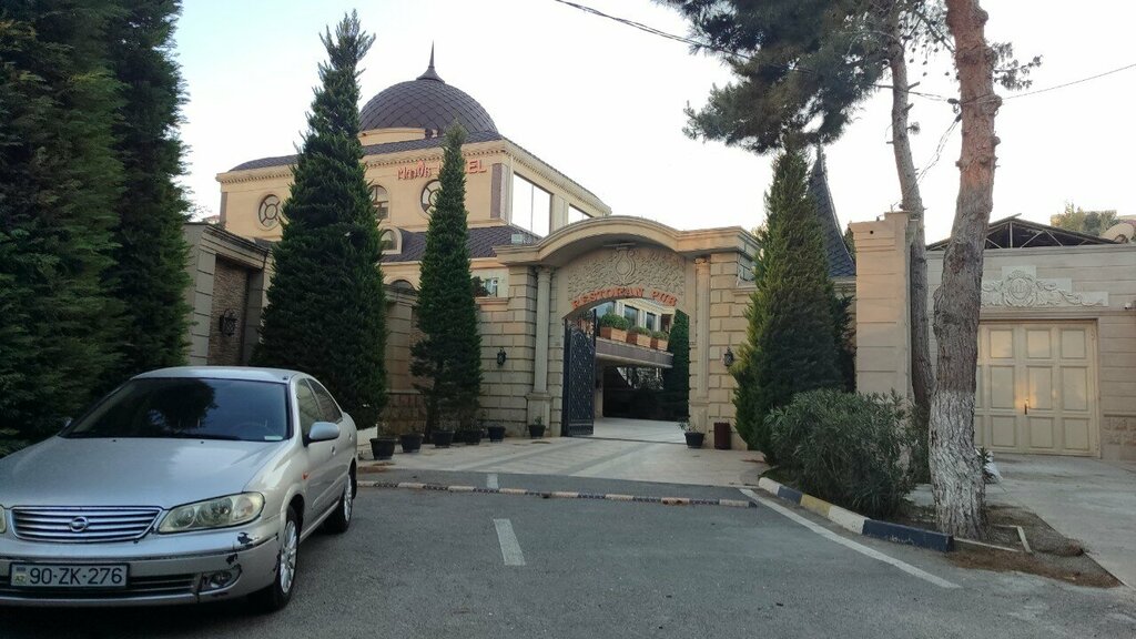 Manor Hotel