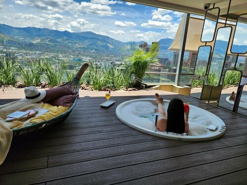 Diez Hotel Categoría Colombia, Забронировать Отель Отели Медельин 4 звезды, 4*