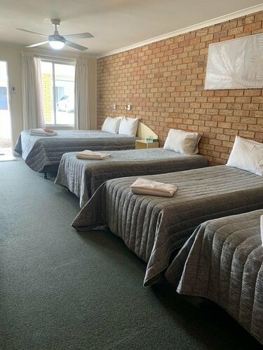 Shady Rest Motel, Book Motel Hotels in Gympie with Parking, Parking