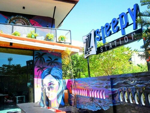 Sleepy Station Hostel, Забронировать Хостел Недорогие отели Пхукета, недорогие
