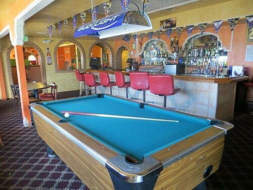 Days Inn by Wyndham Colorado Springs/Garden of the Gods, Book Hotel Hoteller i Columbia med parkering, Parkering